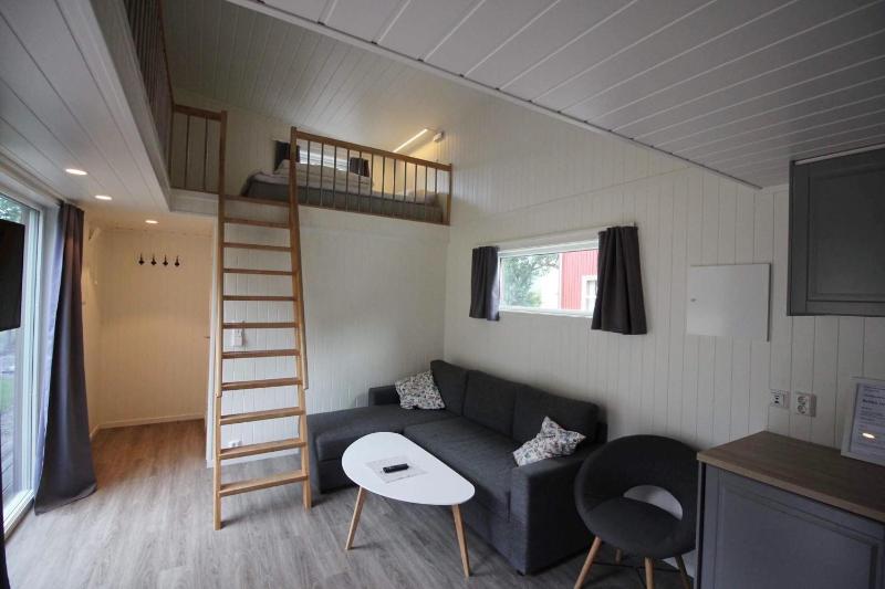 Cottage image 4