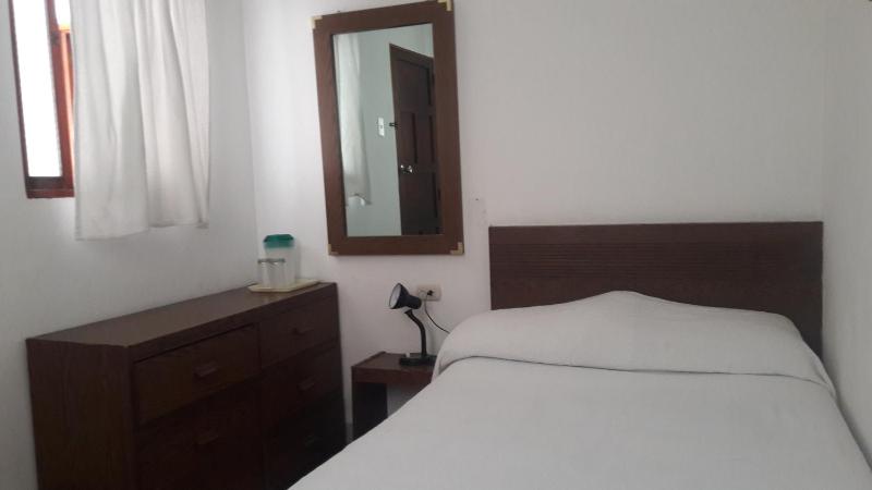 Single Room image 2