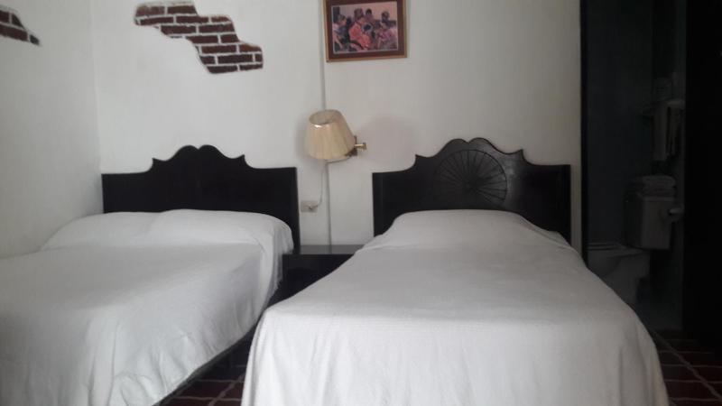 Standard Double Room image 2