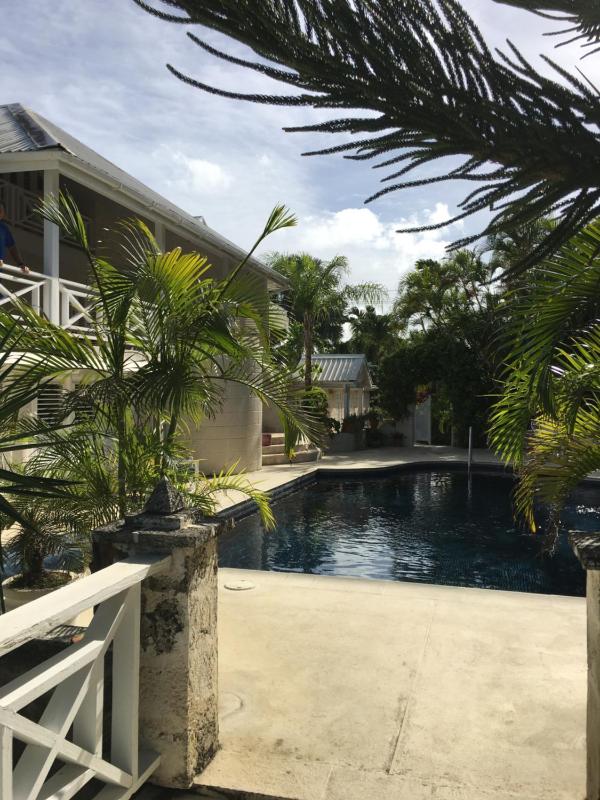 Tantalus Villa - image 15