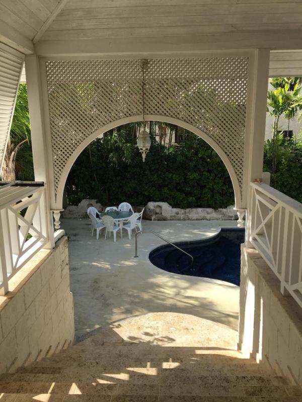 Tantalus Villa - image 8