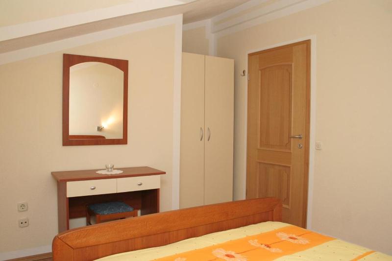 Double Room image 2