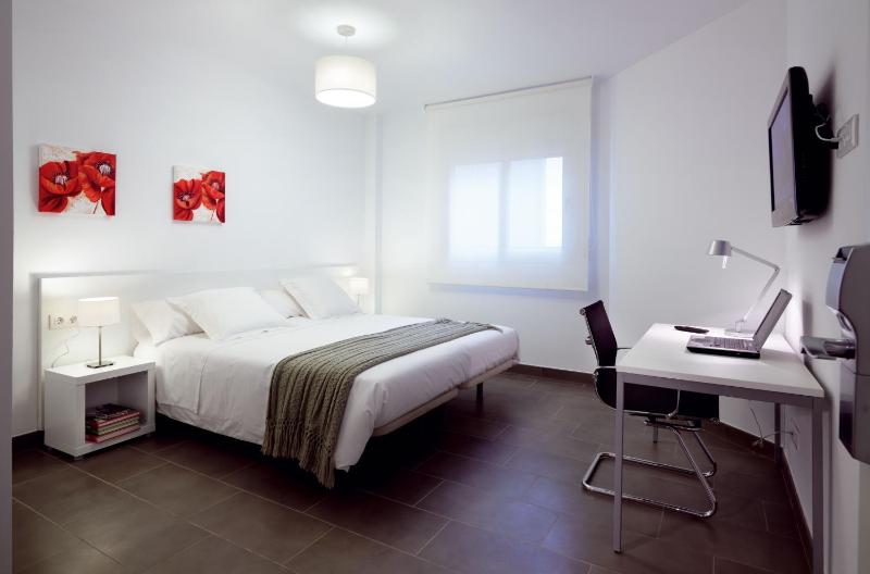 08028 Apartments - image 7