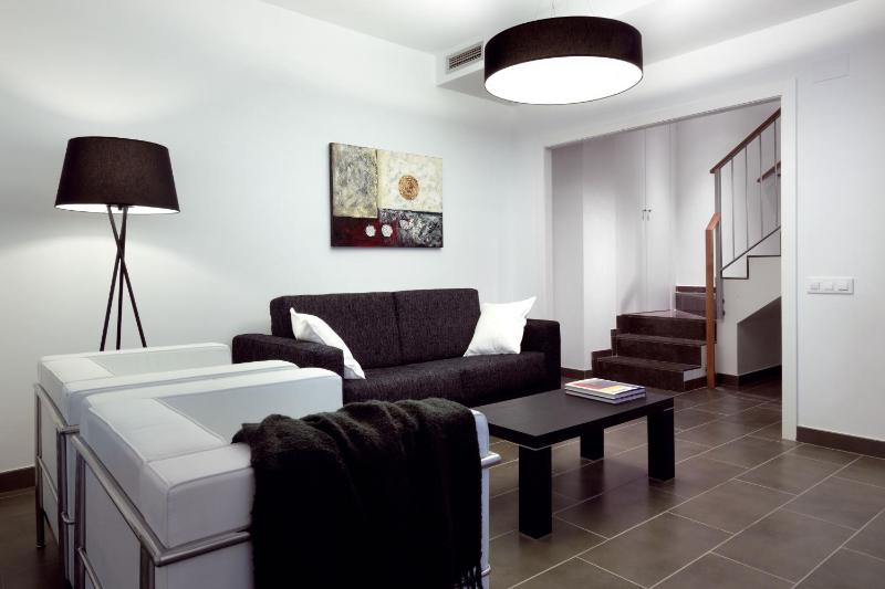 08028 Apartments - image 10