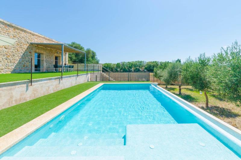 Three-Bedroom Villa image 4