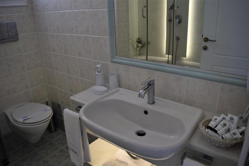 Superior Amorgian Double Room Sea View image 4