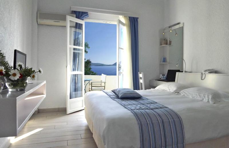 Superior Cycladic Double Room Sea View image 1