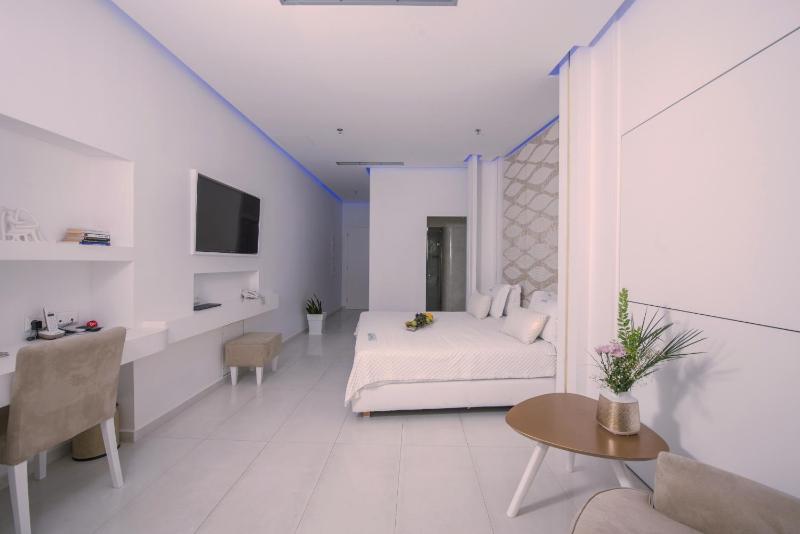  Junior Suite with Sea View image 1