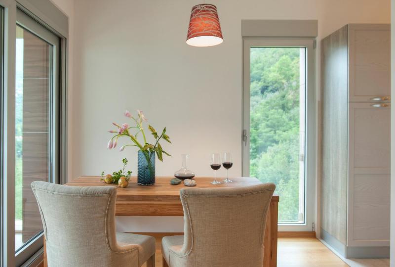 Two-Bedroom Apartment with Sea View image 4