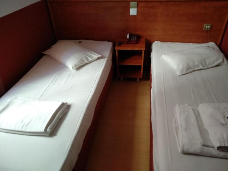 Economy Double or Twin Room image 2