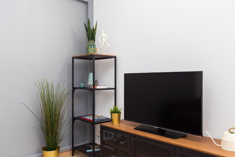 Lovely and Convenient Sagrada Familia Apartment - image 4