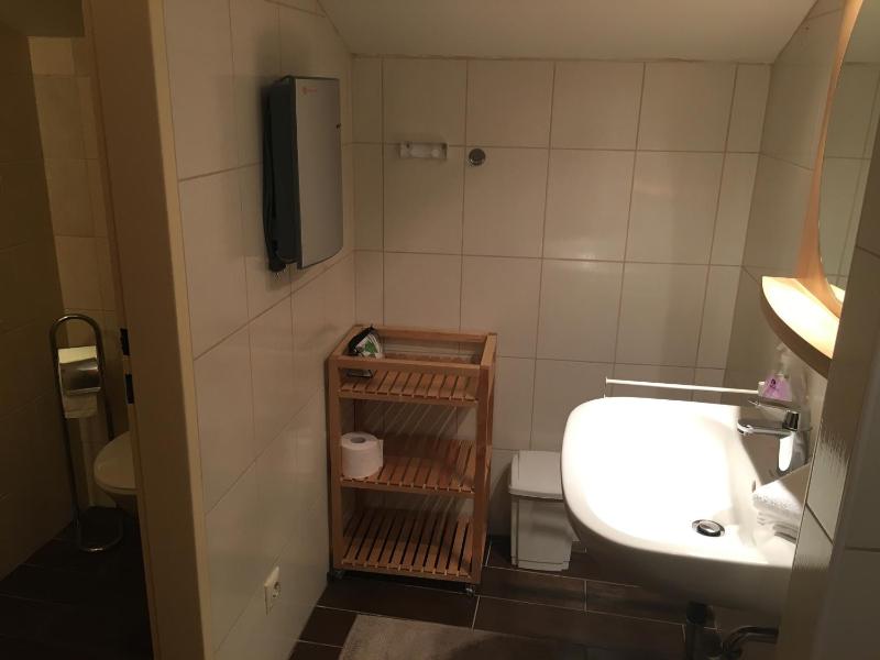 Quadruple Room with Private Bathroom image 3
