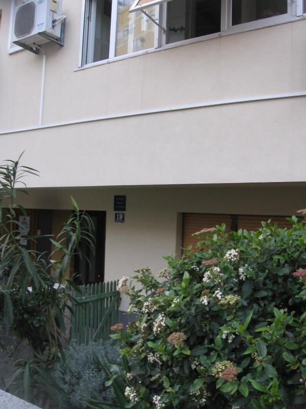 One-Bedroom Apartment with Balcony image 2
