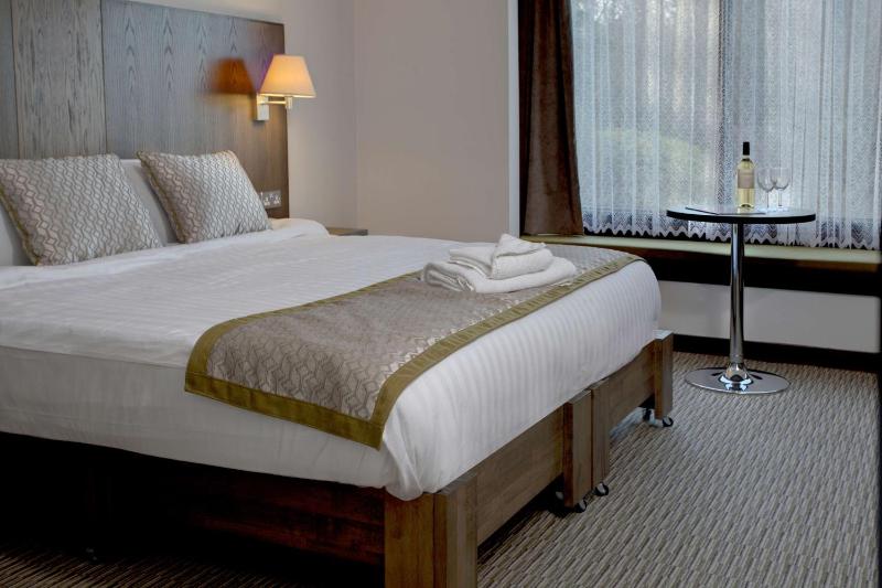 Superior Double Room image 1