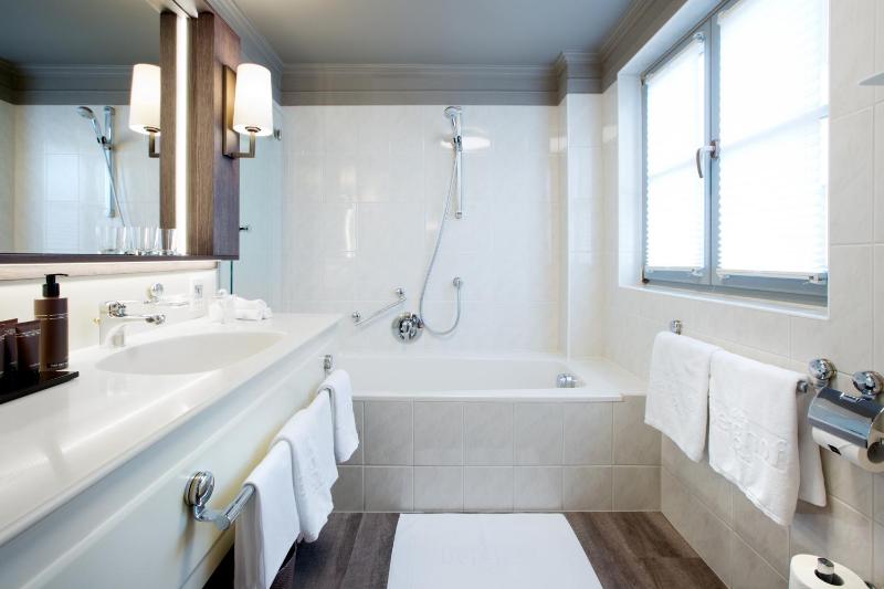 Standard Double Room image 2