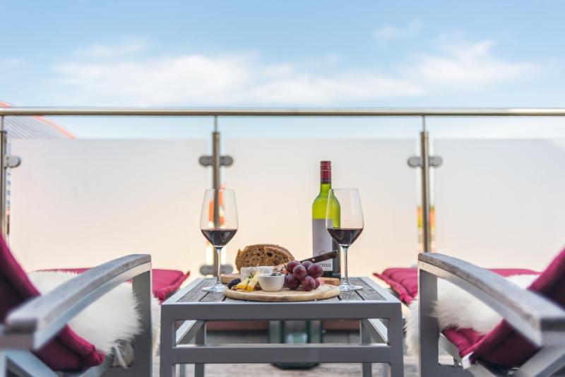 Wellness Loft with Rooftop Terrace image 3