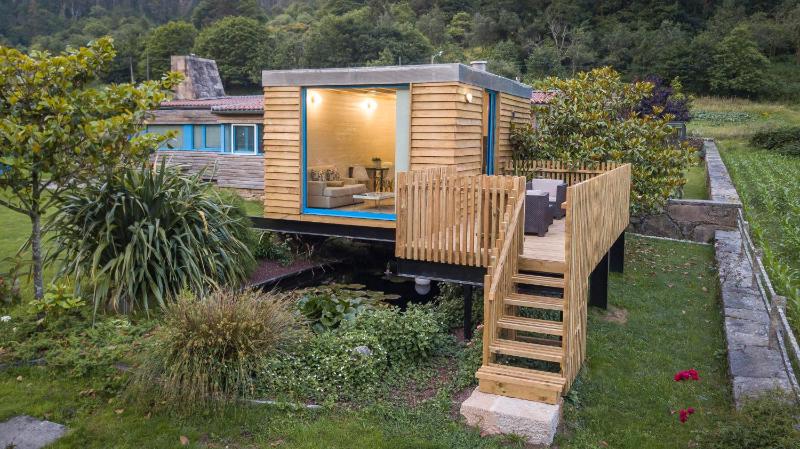 One-Bedroom Bungalow image 1