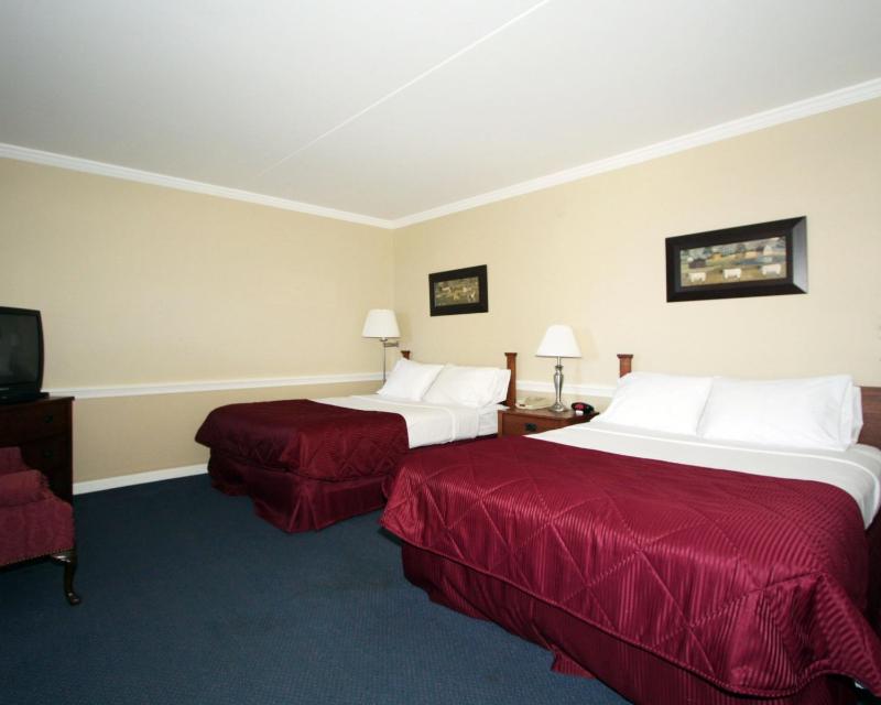 Double Room with Two Double Beds - Non-Smoking image 4
