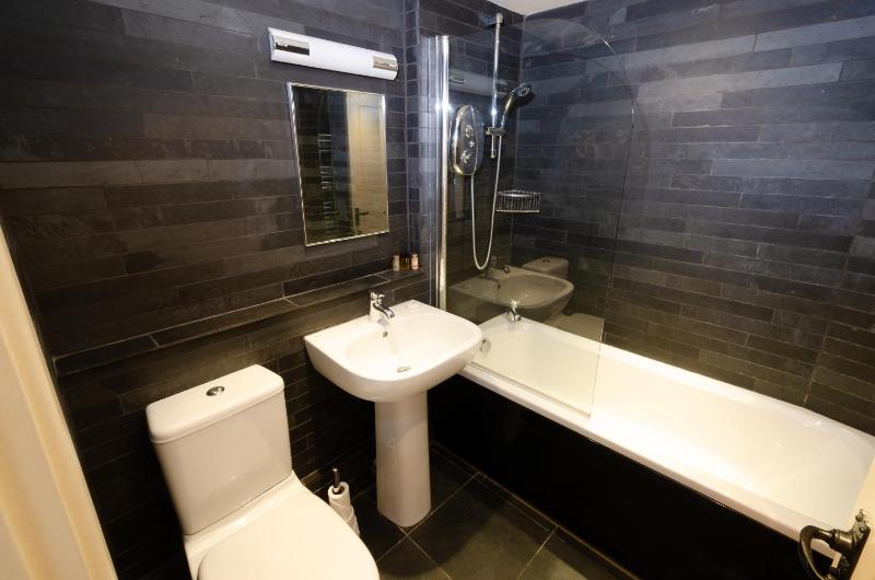Deluxe Double Room image 2