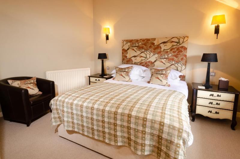 Deluxe Double Room image 3