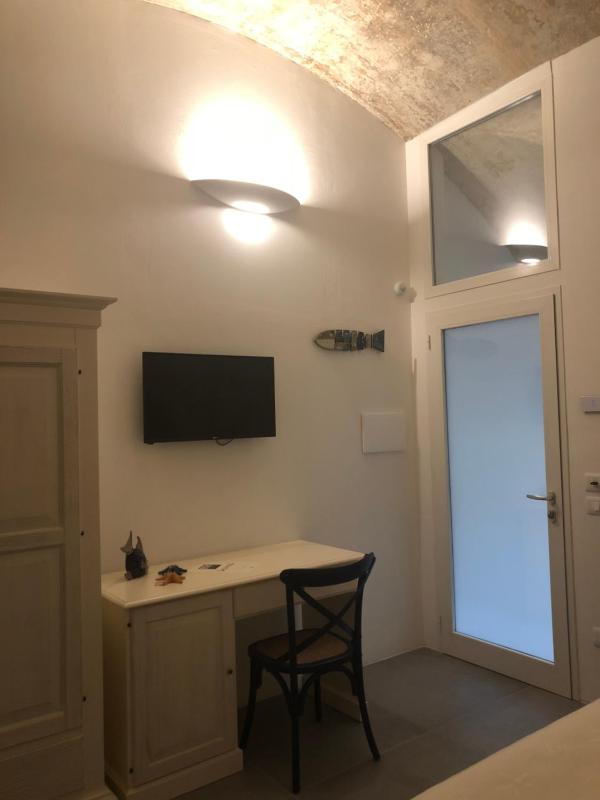 Double Room image 4