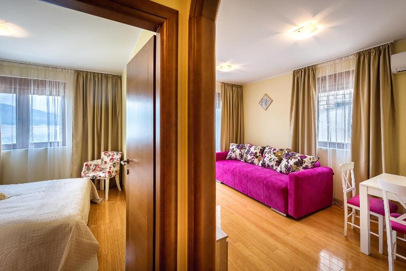Quadruple Room image 1