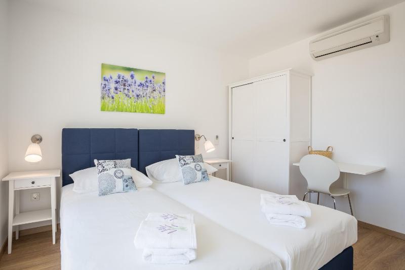 Villa Blanka in Bol for 12 ppl - image 6