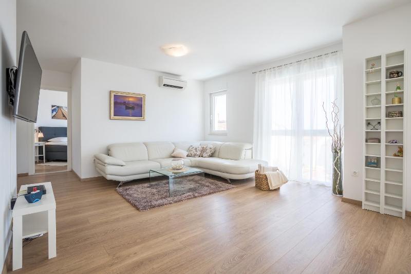 Villa Blanka in Bol for 12 ppl - image 8
