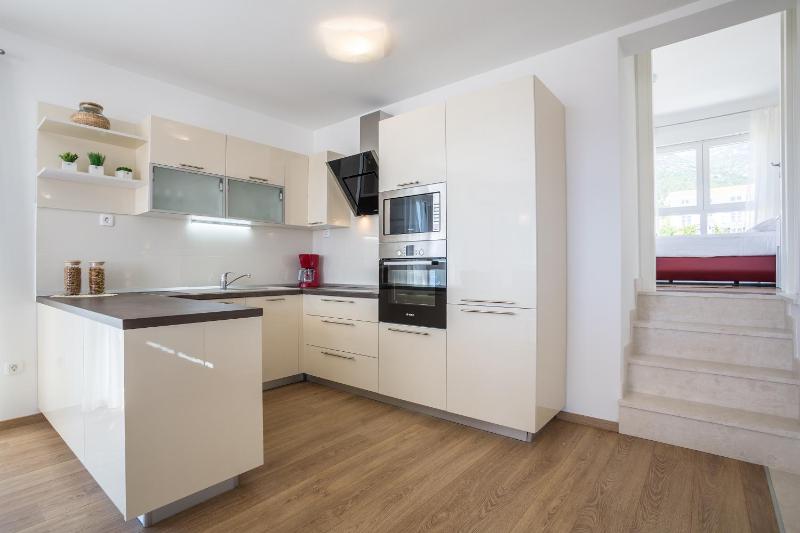 Villa Blanka in Bol for 12 ppl - image 38