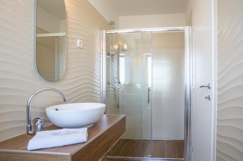 Villa Blanka in Bol for 12 ppl - image 47