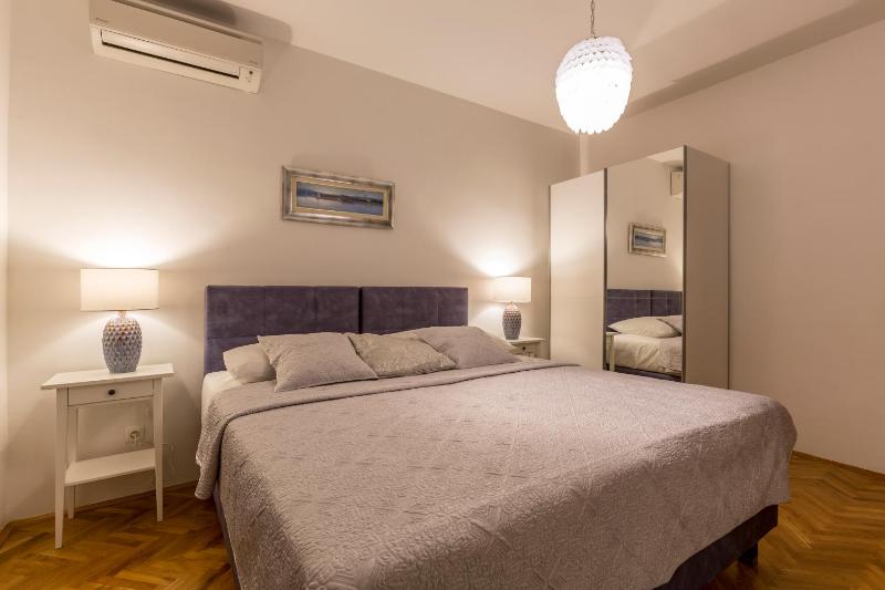 Split-Villas Dalmatica for 12 - image 11
