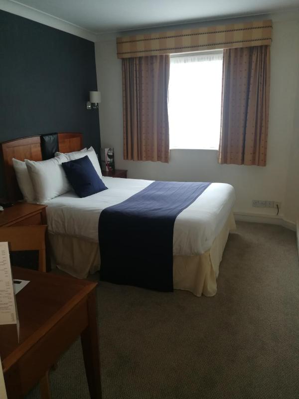 Small Double Room image 4