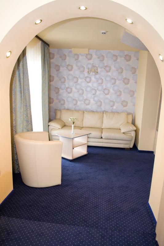 Superior Double Room image 2
