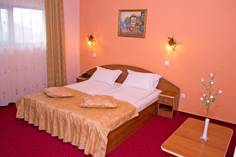 Triple Room image 2