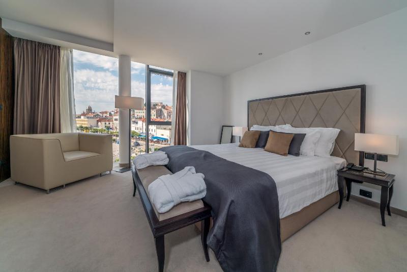 Junior Suite with Sea View image 3