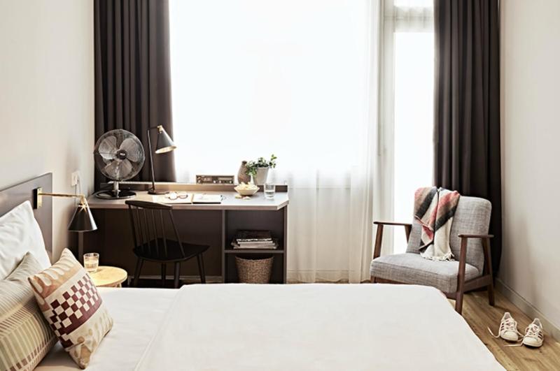 Bold Single Studio with Balcony image 3