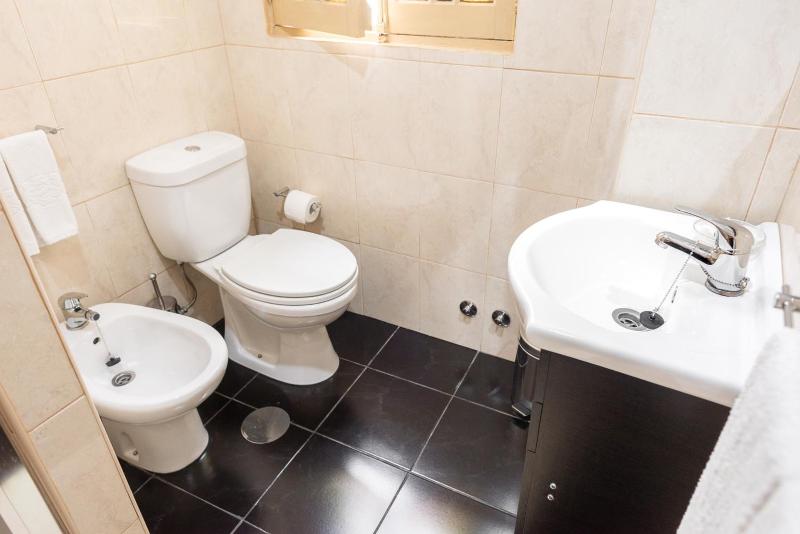 Almada Guest House - image 10