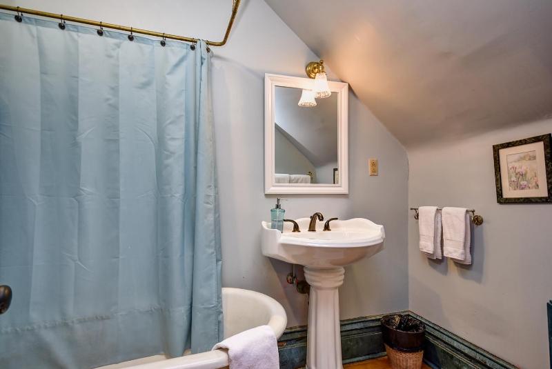 King Suite image 3