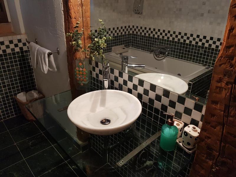 Suite with Bath image 4