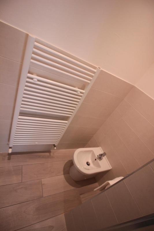 Double Room with Private Bathroom image 1