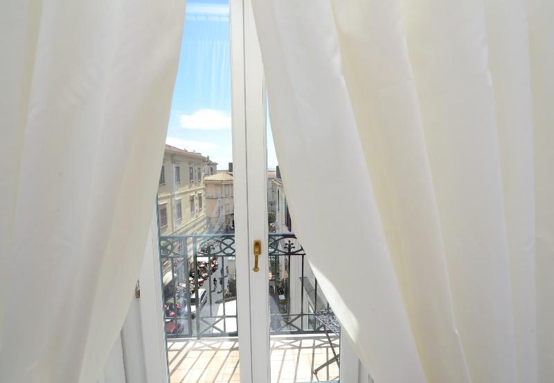 Suite - Split Level image 2