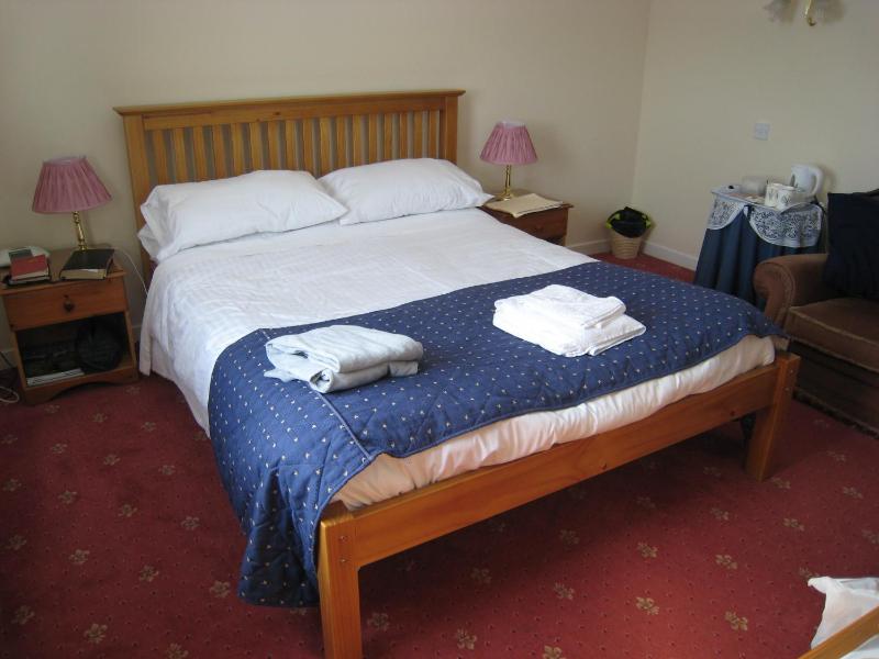 Double Room image 2
