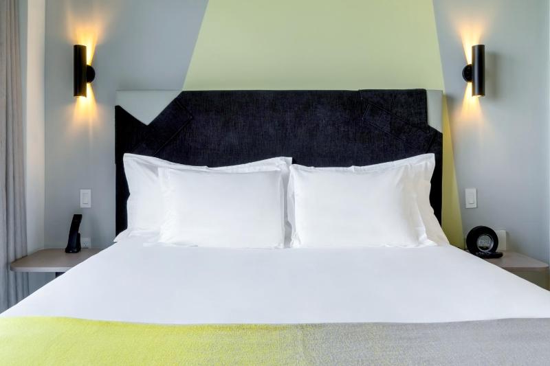 One-Bedroom Suite image 2