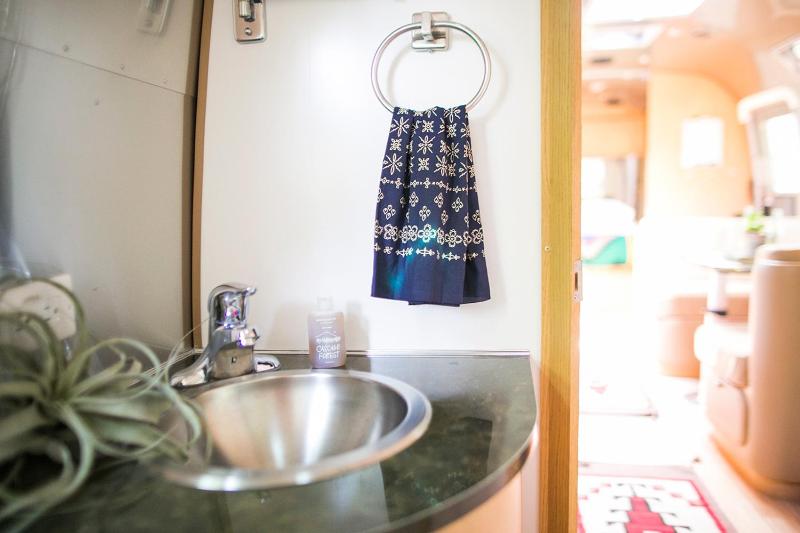 Family Suite Caravan image 2