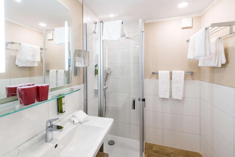 Classic Double Room with Balcony / Terrace image 1