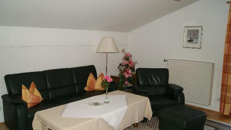 Apartment image 3