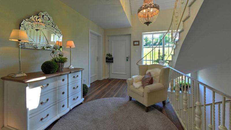 Executive Suite image 2