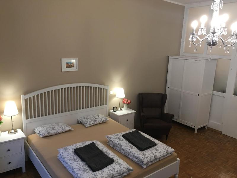 One-Bedroom Apartment image 3