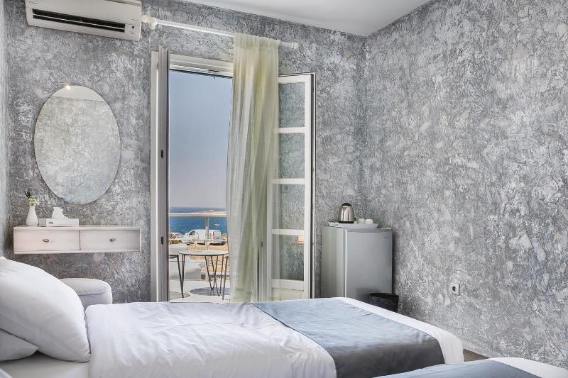 Double or Twin Room with Sea View image 1