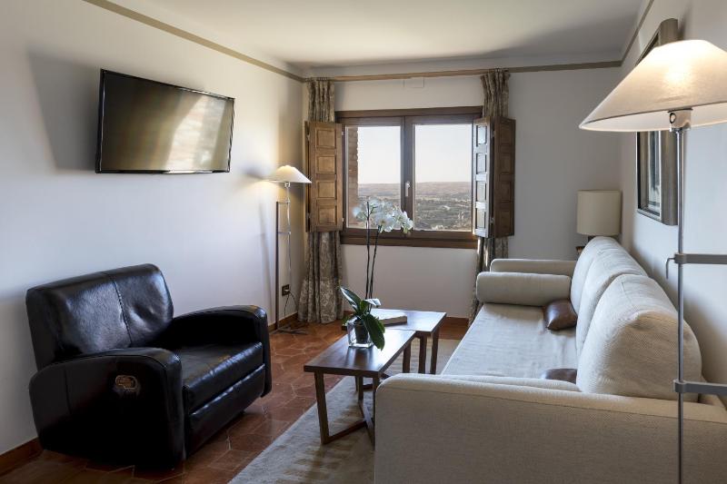 Junior Suite image 2